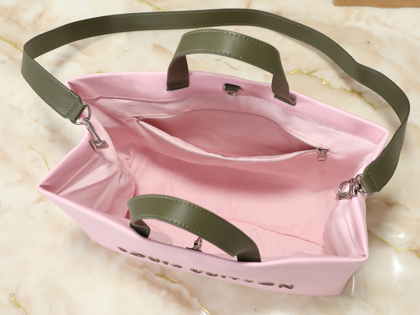 Cheap Louis Vuitton AAA Quality Handbags in 220249, $95 USD- [IB220249] - Replica Louis Vuitton AAA Quality Handbags