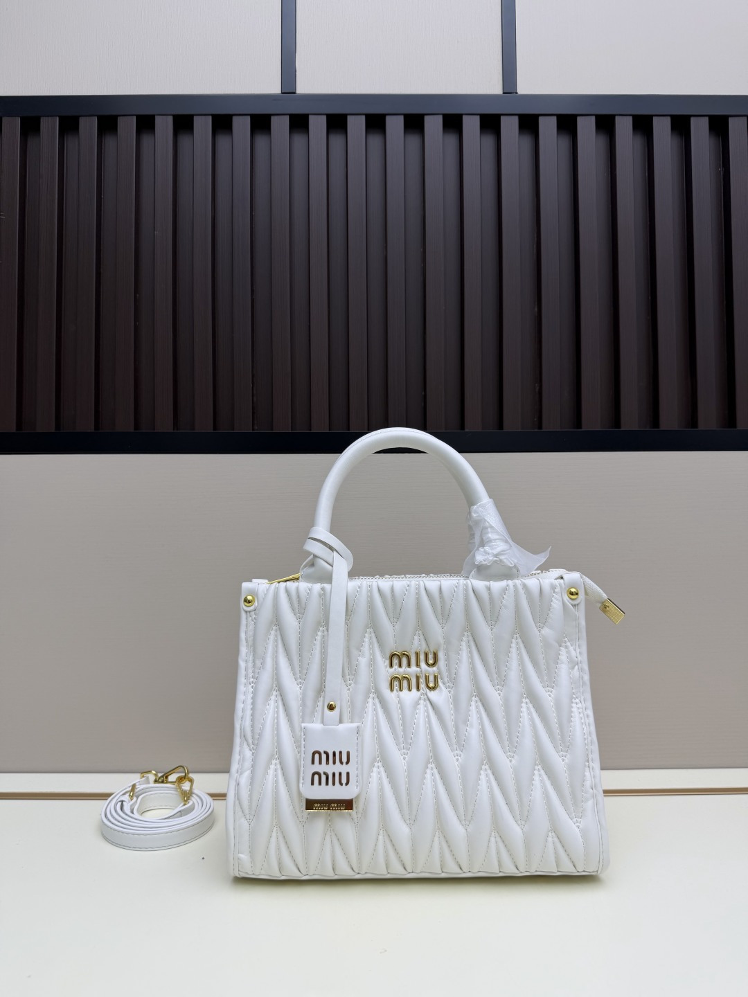 Cheap MiuMiu High quality Handbags in 220271, $105 USD- [IB220271] - Replica MiuMiu High quality Handbags