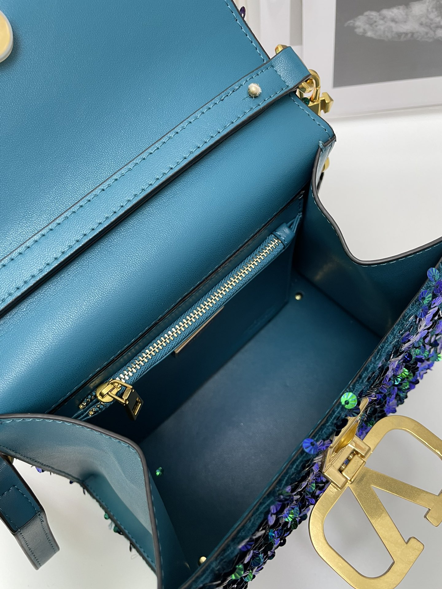 Cheap Valentino AAA quality Handbags in 220284, $130 USD- [IB220284] - Replica Valentino AAA quality Handbags