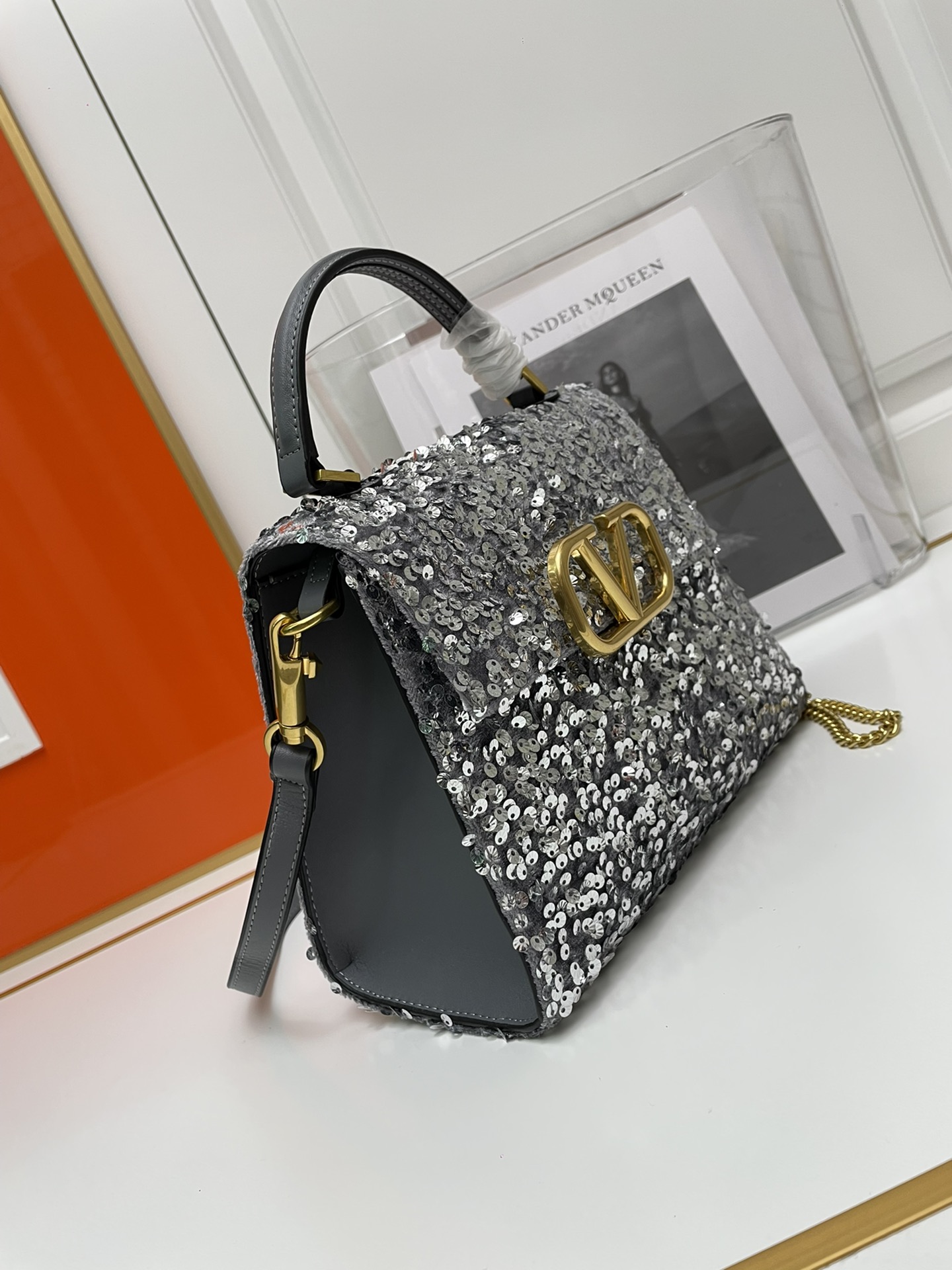 Cheap Valentino AAA quality Handbags in 220287, $130 USD- [IB220287] - Replica Valentino AAA quality Handbags