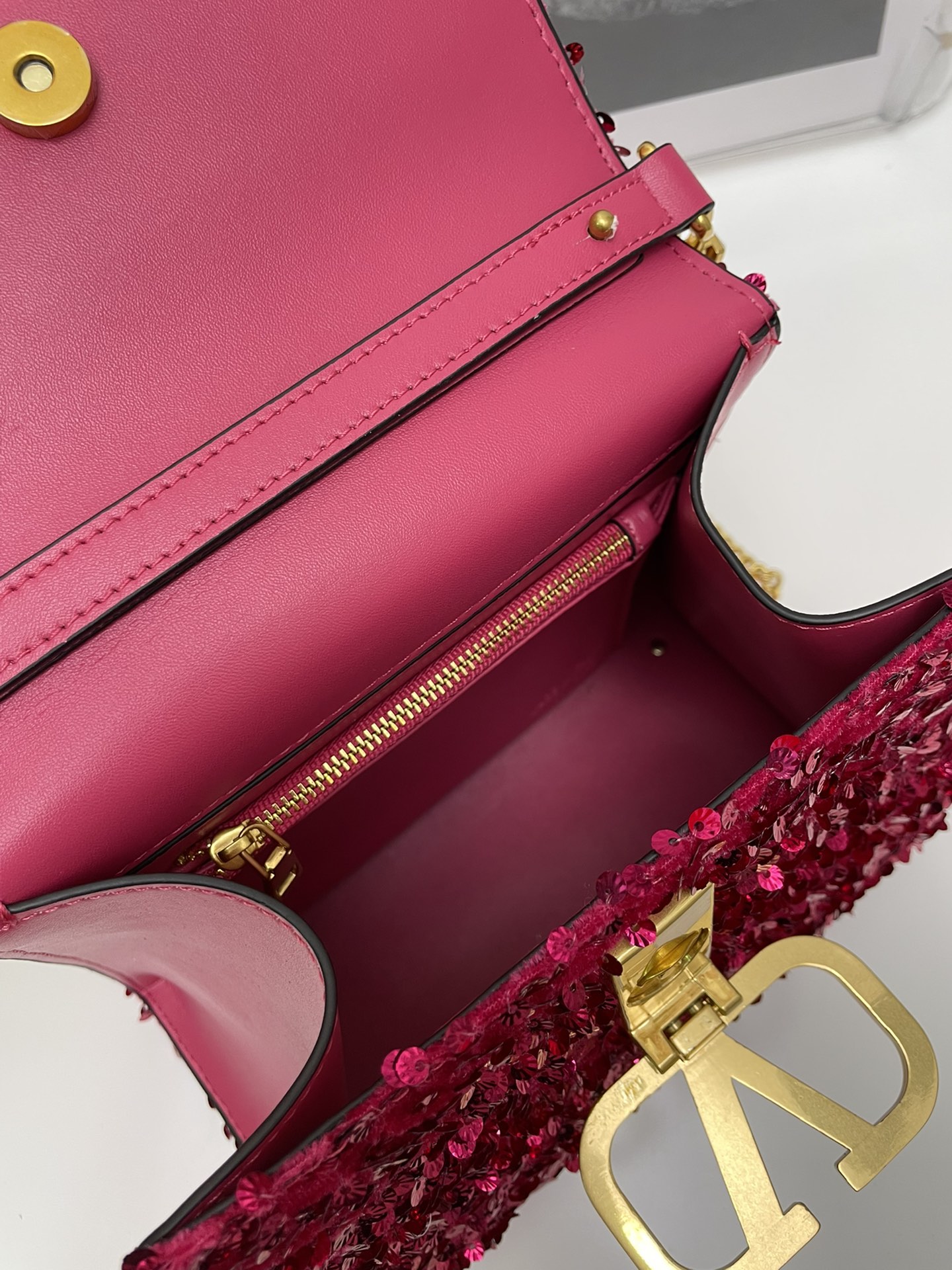 Cheap Valentino AAA quality Handbags in 220288, $130 USD- [IB220288] - Replica Valentino AAA quality Handbags