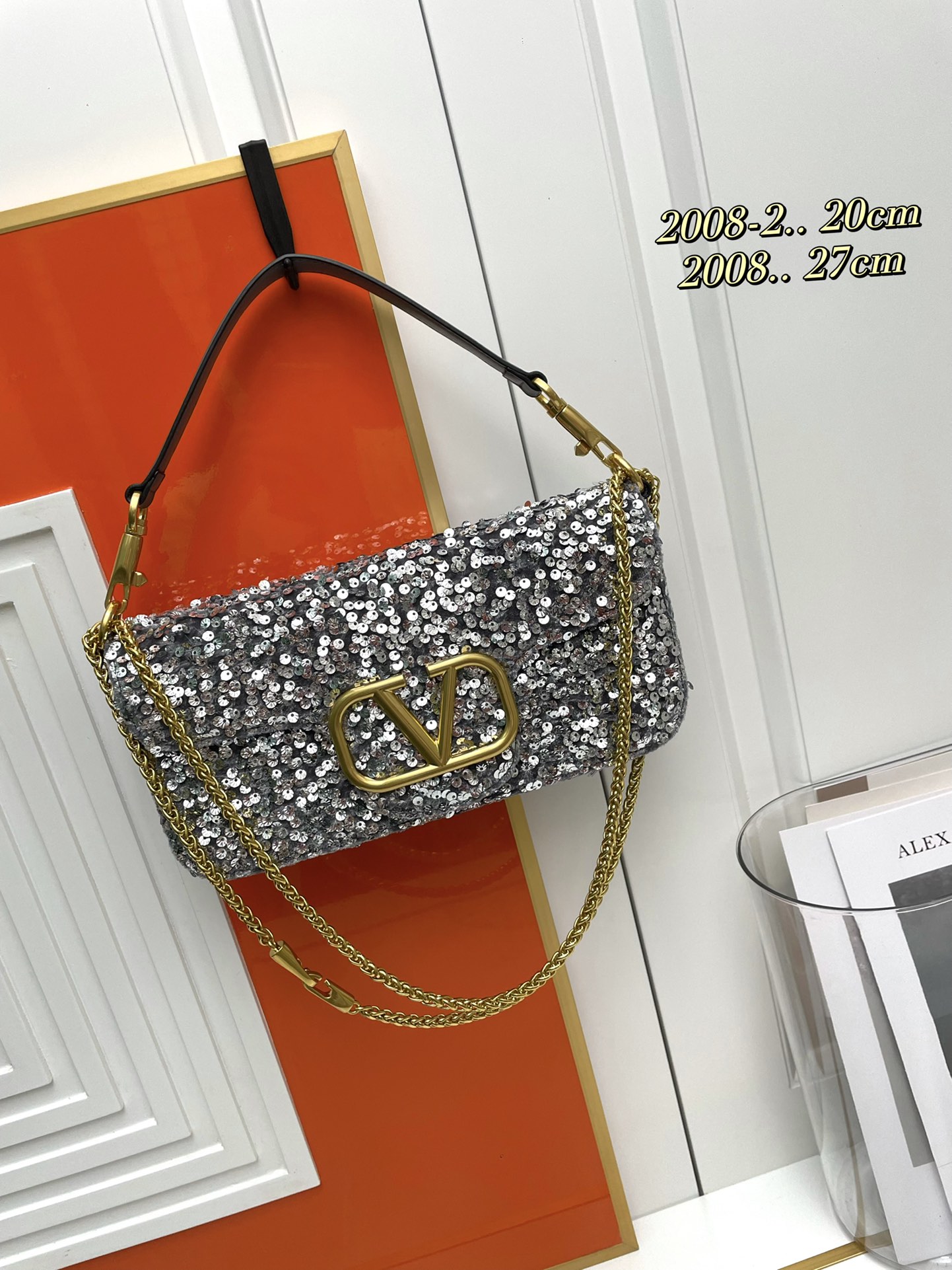 Cheap Valentino AAA quality Handbags in 220292, $110 USD- [IB220292] - Replica Valentino AAA quality Handbags
