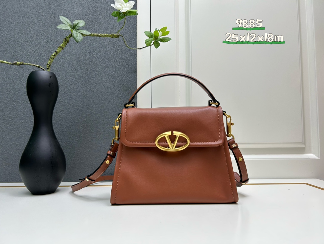 Cheap Valentino AAA quality Handbags in 220311, $110 USD- [IB220311] - Replica Valentino AAA quality Handbags