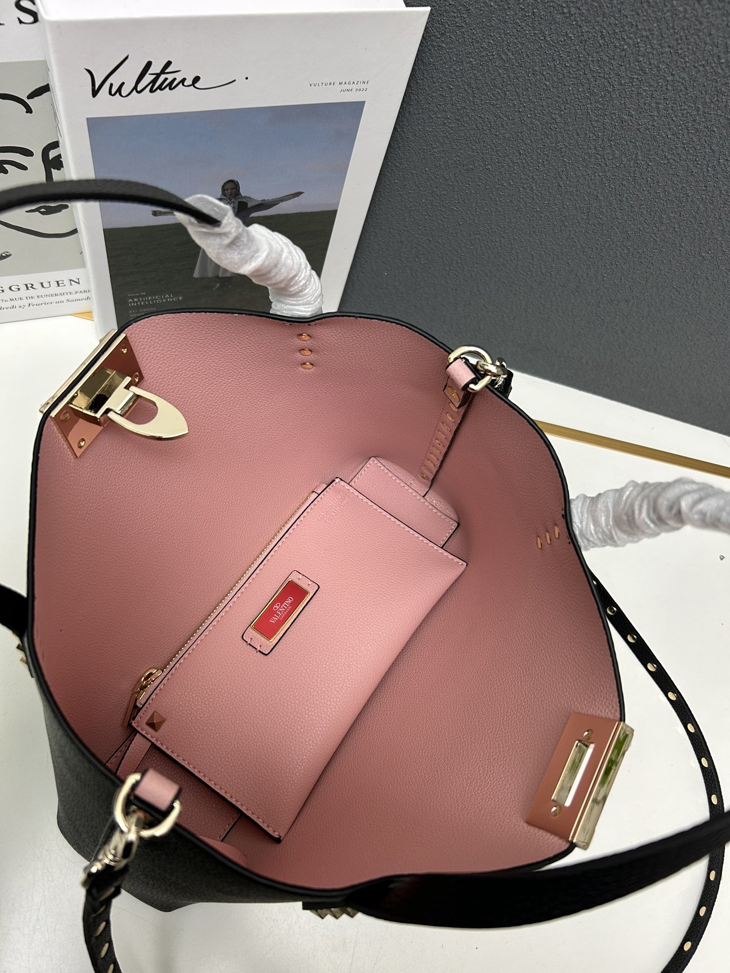 Cheap Valentino AAA quality Handbags in 220316, $110 USD- [IB220316] - Replica Valentino AAA quality Handbags