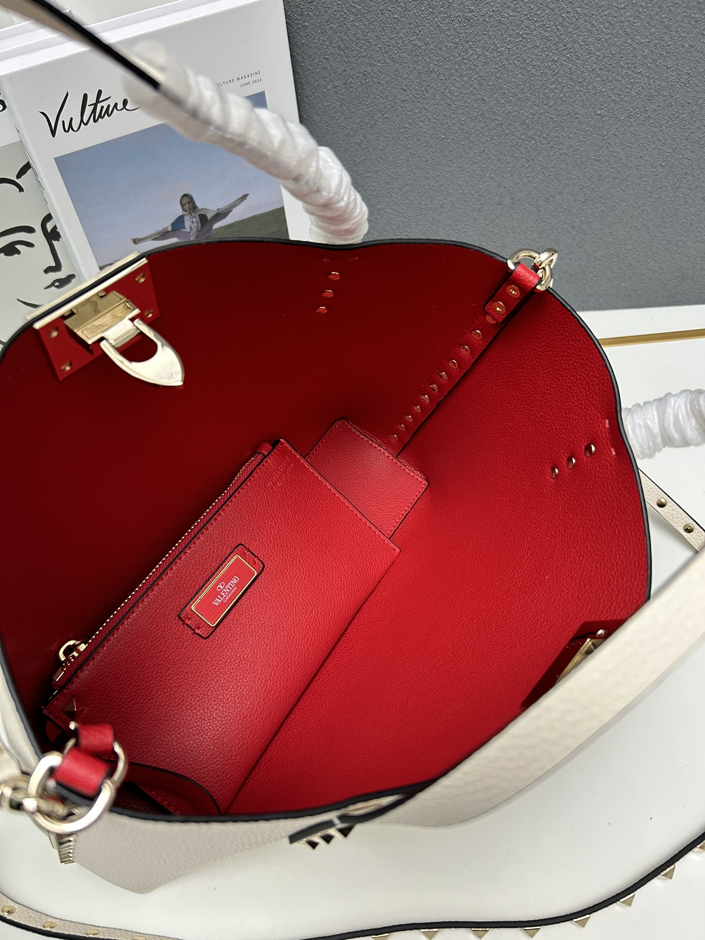 Cheap Valentino AAA quality Handbags in 220317, $110 USD- [IB220317] - Replica Valentino AAA quality Handbags