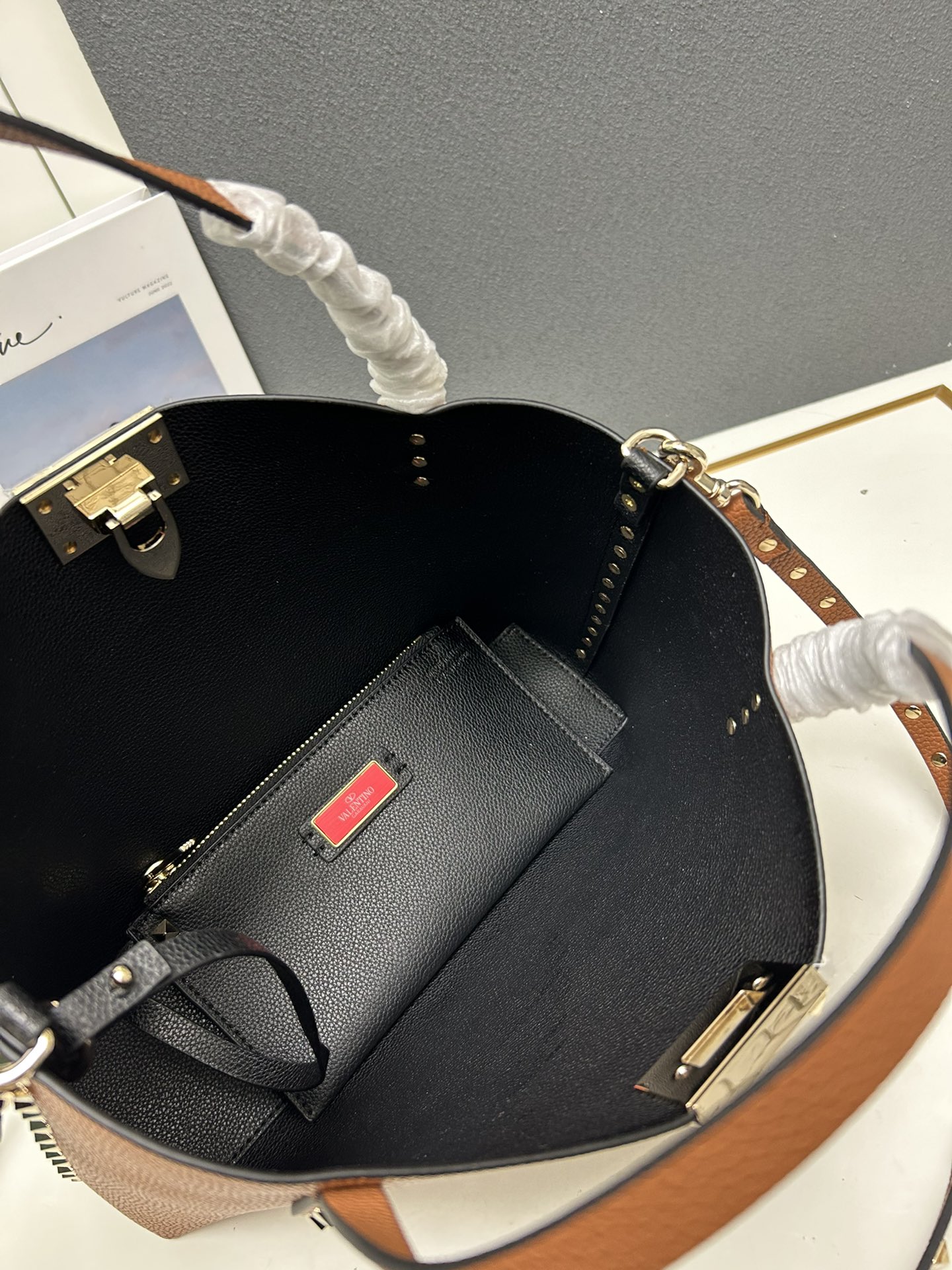 Cheap Valentino AAA quality Handbags in 220318, $110 USD- [IB220318] - Replica Valentino AAA quality Handbags