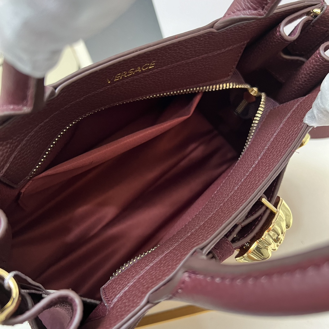 Cheap Versace  AAA Quality Handbags in 220321, $135 USD- [IB220321] - Replica Versace  AAA Quality Handbags