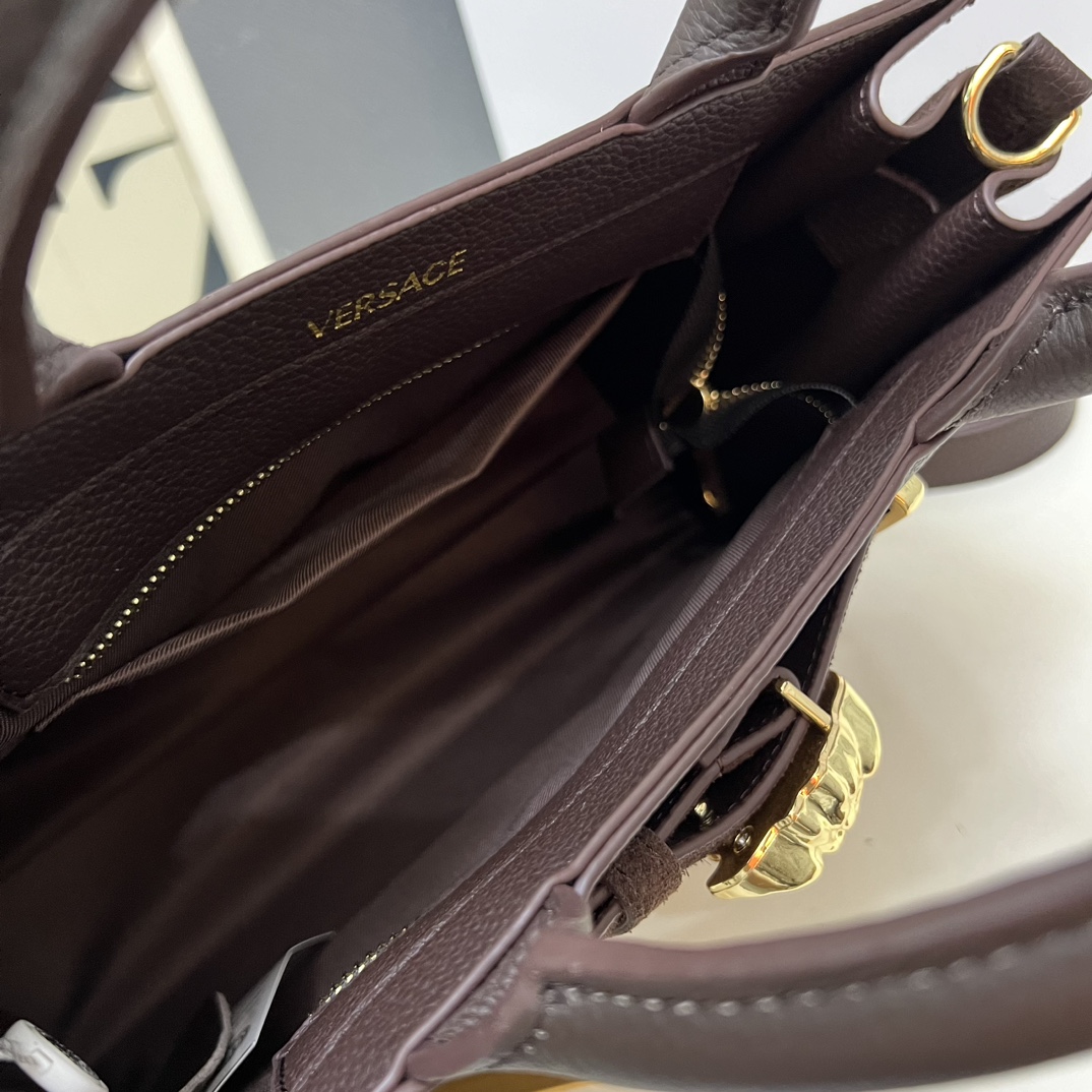 Cheap Versace  AAA Quality Handbags in 220322, $135 USD- [IB220322] - Replica Versace  AAA Quality Handbags