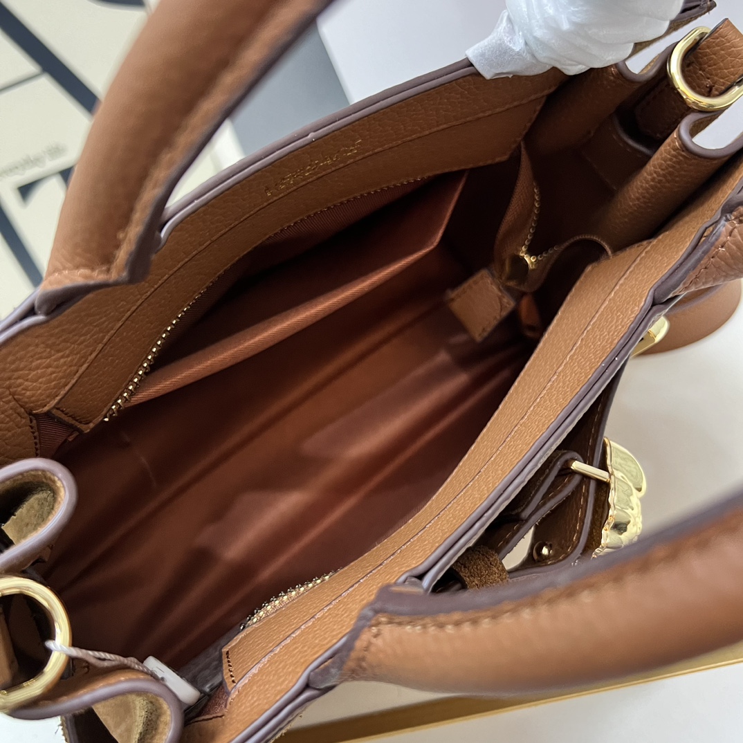 Cheap Versace  AAA Quality Handbags in 220323, $135 USD- [IB220323] - Replica Versace  AAA Quality Handbags