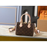 Louis Vuitton AAA Quality Handbags in 220239