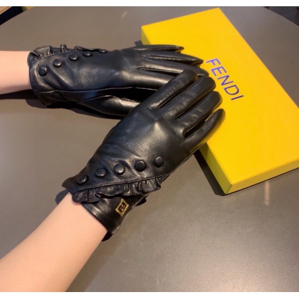 Gloves in 220541