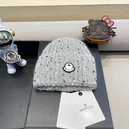 Moncler Hats in 220703