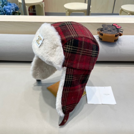 Celine Hats in 220709