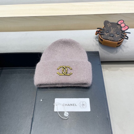 Chanel Hats in 220715