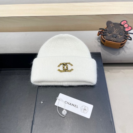 Chanel Hats in 220716
