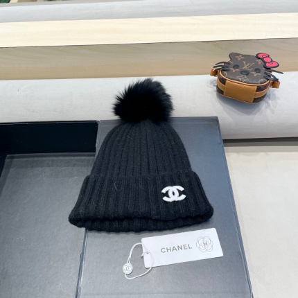 Chanel Hats in 220720