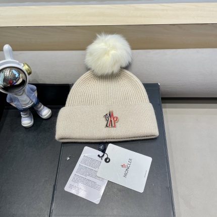 Moncler Hats in 220721