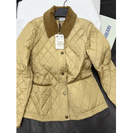 Burberry Trench Coats For Women in 220725