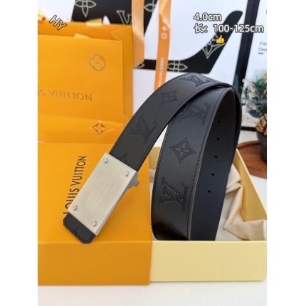 Louis Vuitton AAA Belts in 220923