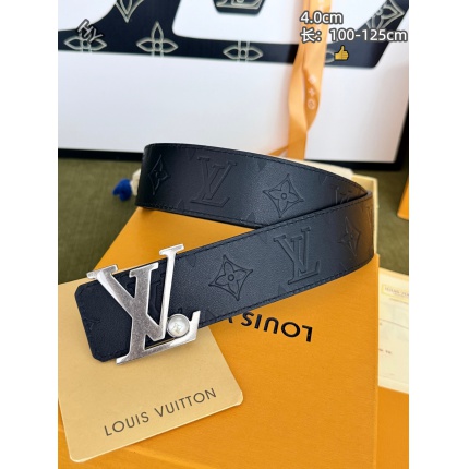 Louis Vuitton AAA Belts in 220930