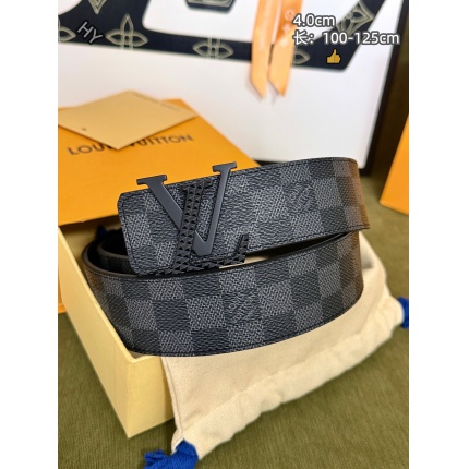 Louis Vuitton AAA Belts in 220942