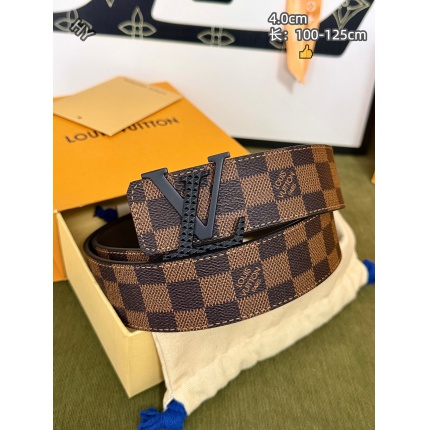 Louis Vuitton AAA Belts in 220943