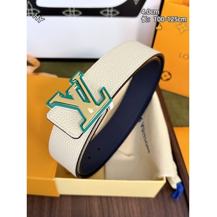 Louis Vuitton AAA Belts in 220957