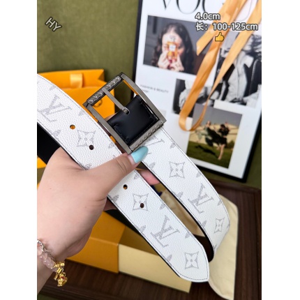 Louis Vuitton AAA Belts in 220962