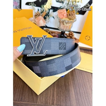 Louis Vuitton AAA Belts in 220974