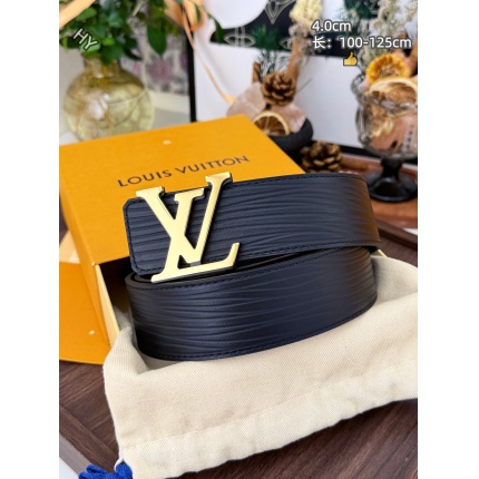 Louis Vuitton AAA Belts in 220979