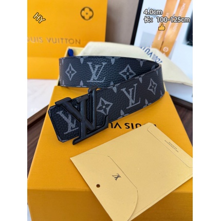 Louis Vuitton AAA Belts in 220983