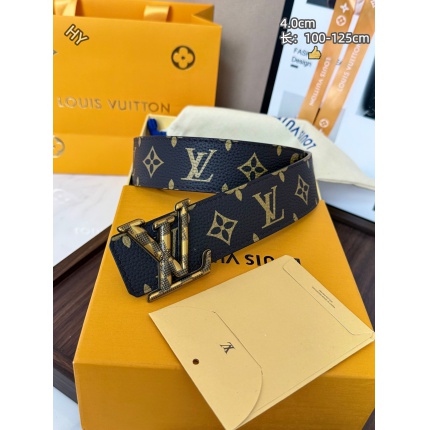 Louis Vuitton AAA Belts in 220985