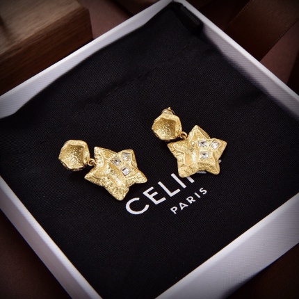 Celine Earring in 221104