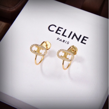 Celine Earring in 221107