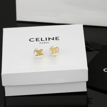 Celine Earring in 221111