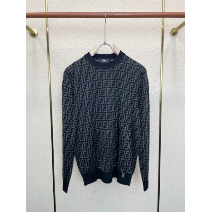 Fendi Sweaters for Men in 221207