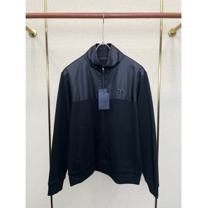 Prada Jackets for Men in 221304