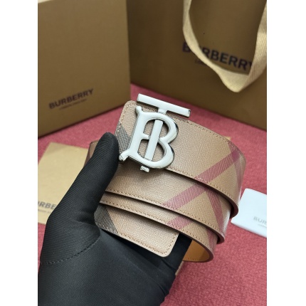 Burberry AAA Quality Belts in 221331