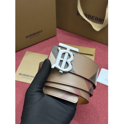 Burberry AAA Quality Belts in 221333
