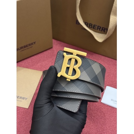 Burberry AAA Quality Belts in 221334
