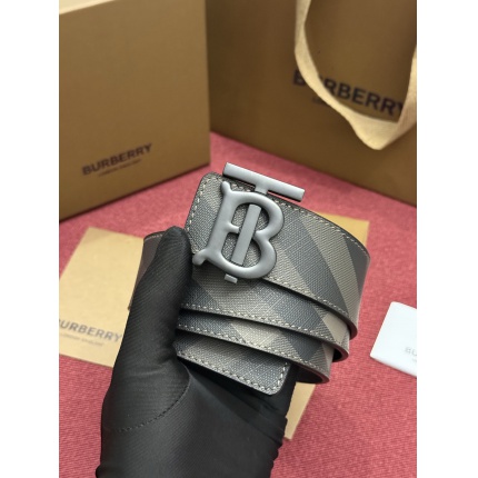 Burberry AAA Quality Belts in 221335