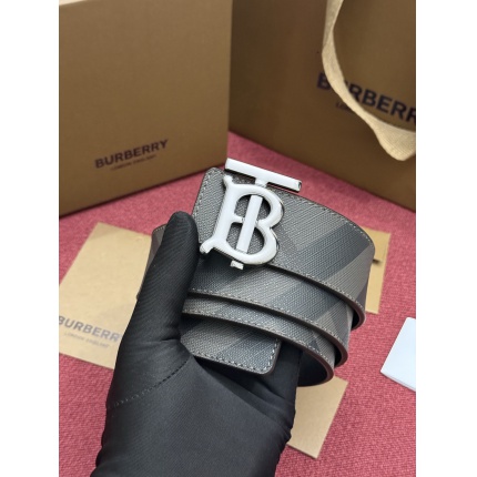 Burberry AAA Quality Belts in 221339