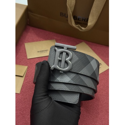 Burberry AAA Quality Belts in 221340