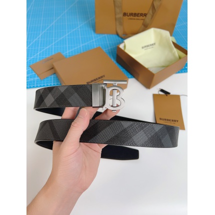 Burberry AAA Quality Belts in 221344