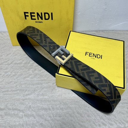 Fendi AAA Quality Belts in 221389