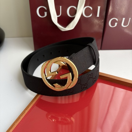 Gucci AAA Quality Belts in 221392