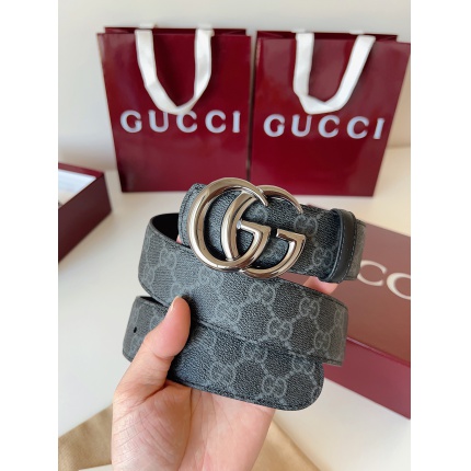 Gucci AAA Quality Belts in 221411