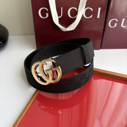 Gucci AAA Quality Belts in 221417
