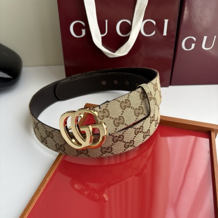 Gucci AAA Quality Belts in 221419