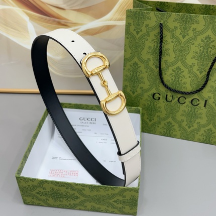 Gucci AAA Quality Belts in 221431